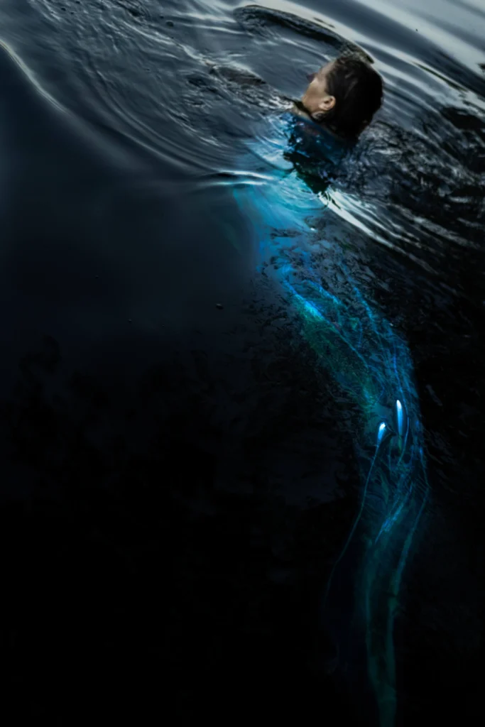 sesja syrenia kobieta w wodzie