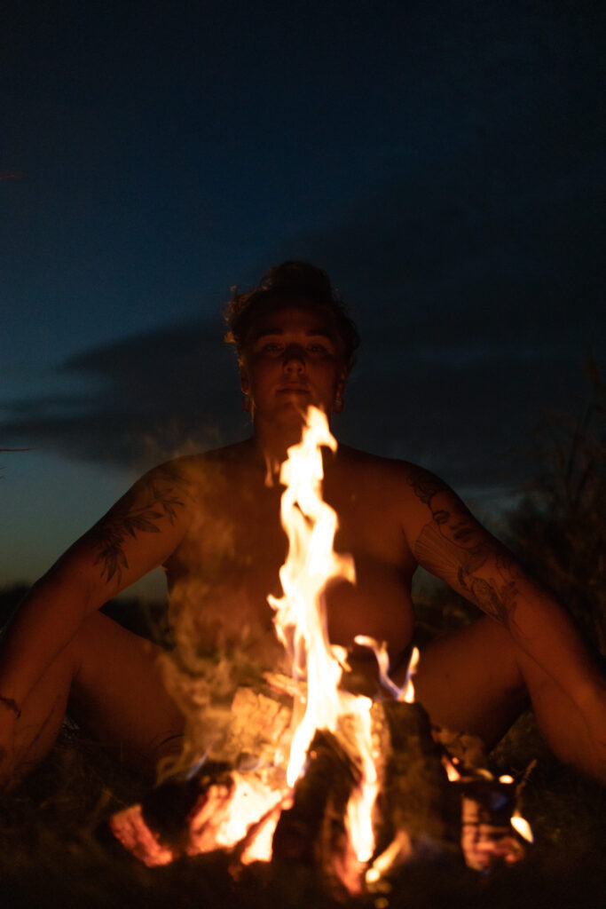 ogień kobiecości sesja zdjęciowa